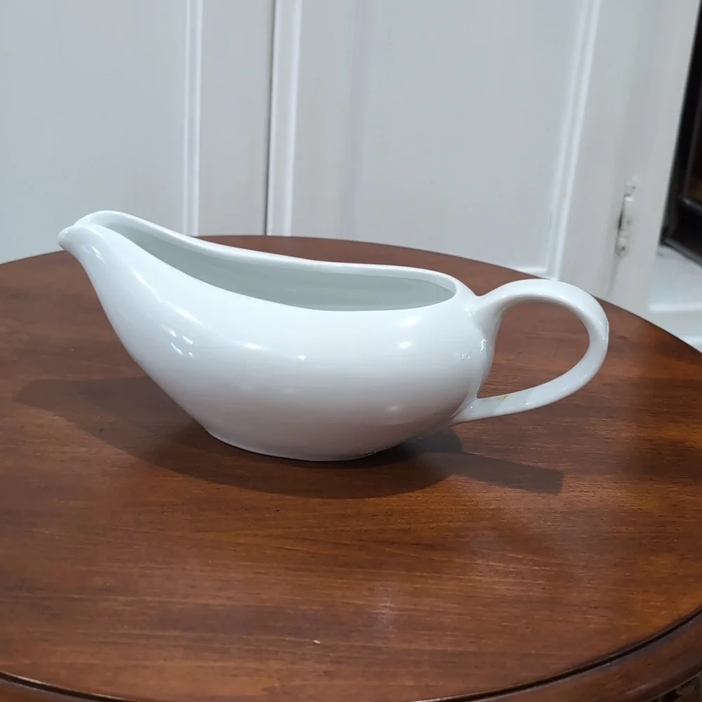 Pier 1 Imports White Porcelain Gravy Boat